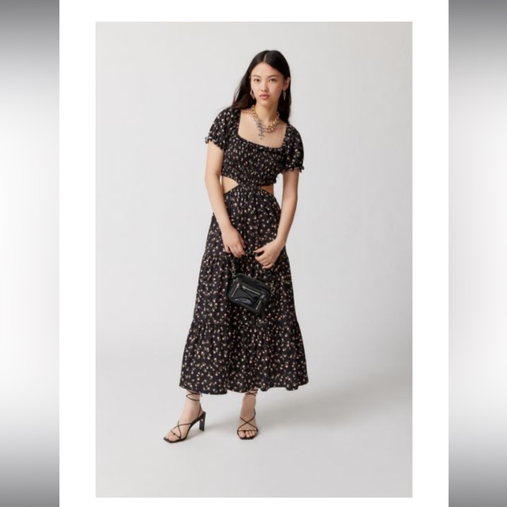 Urban Outfitters Jane Puff Sleeve Floral Midi Dresss